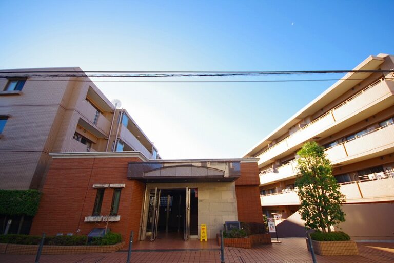 ファミール明大前　外観・共用 (4)